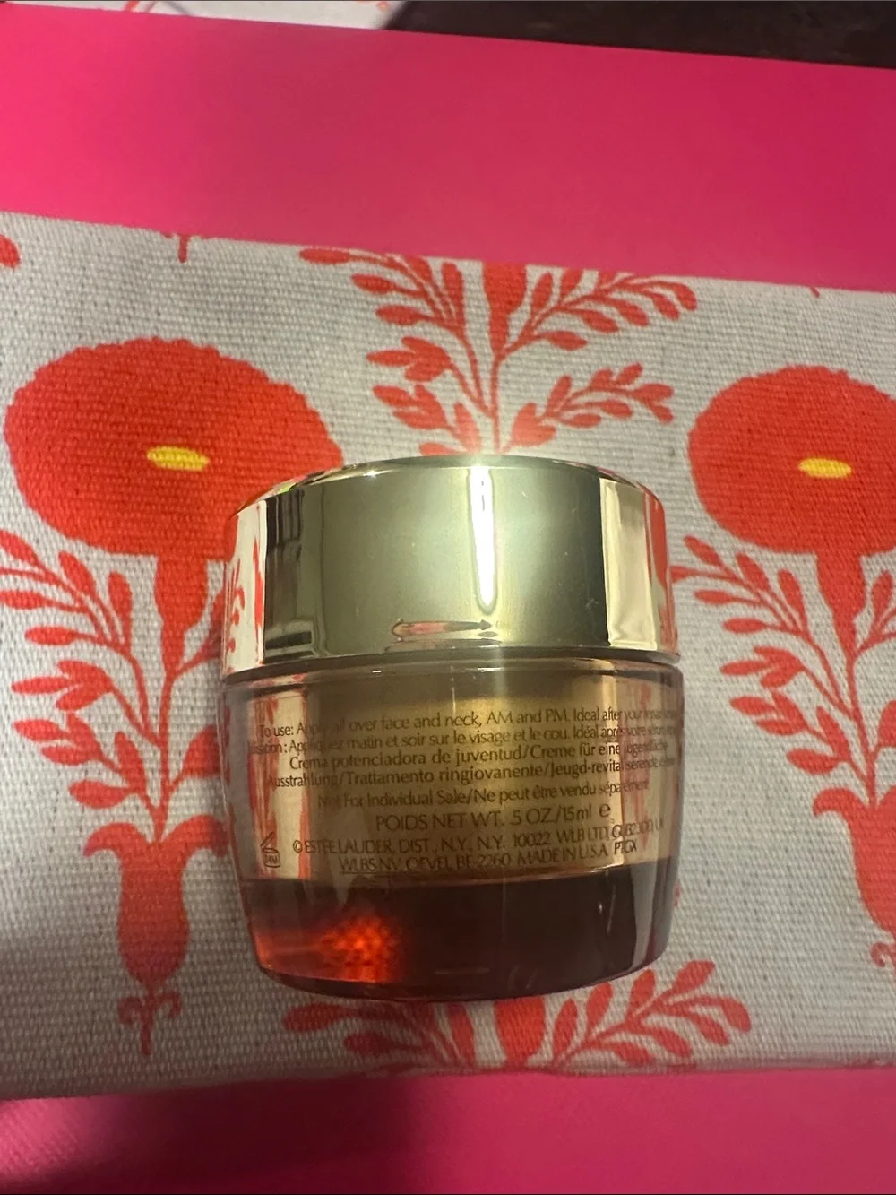 Estee Lauder moisturizer and serum set in gold, brown, pink - Picture 3 of 11
